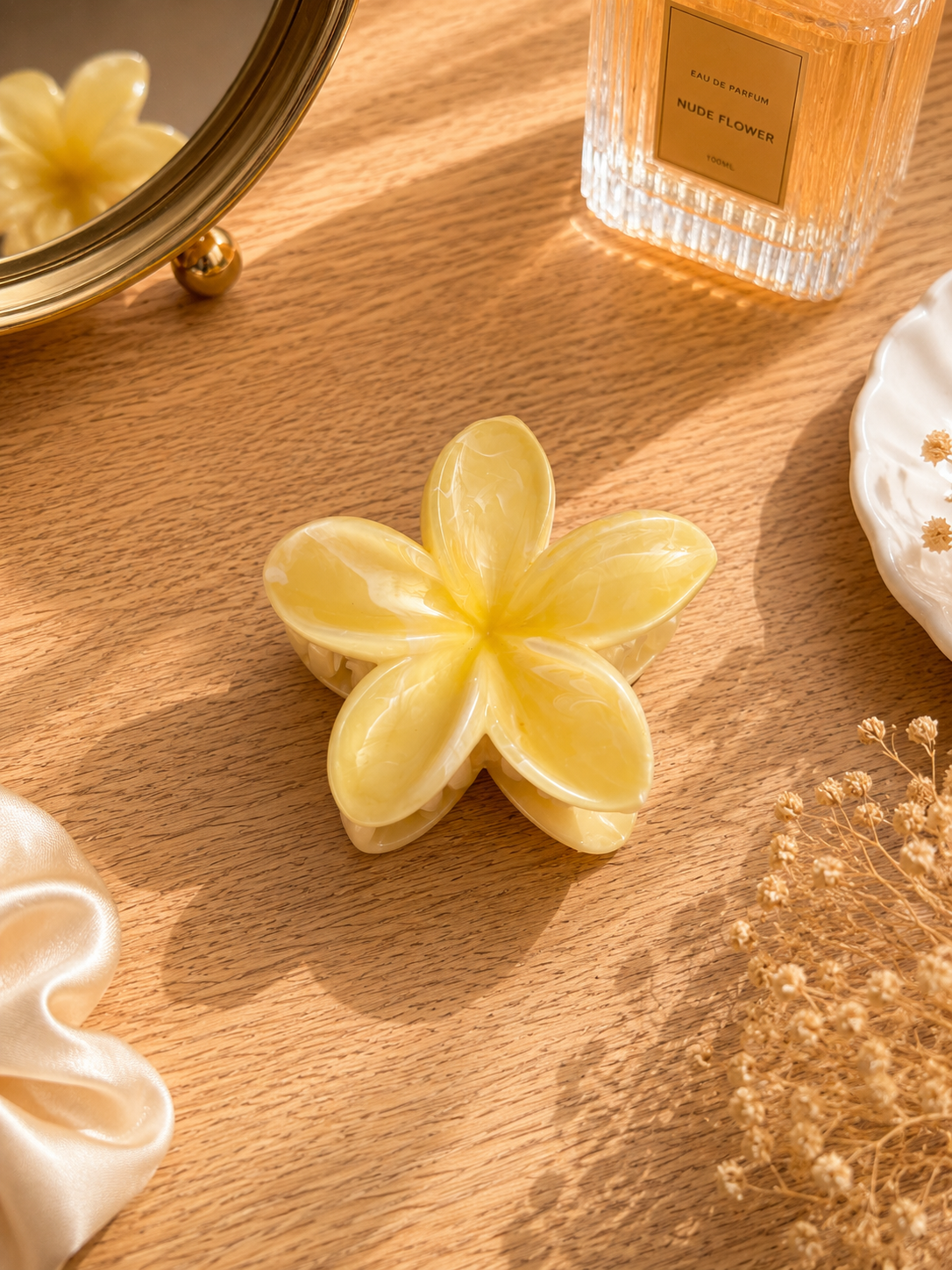 Pince fleur jaune marbré